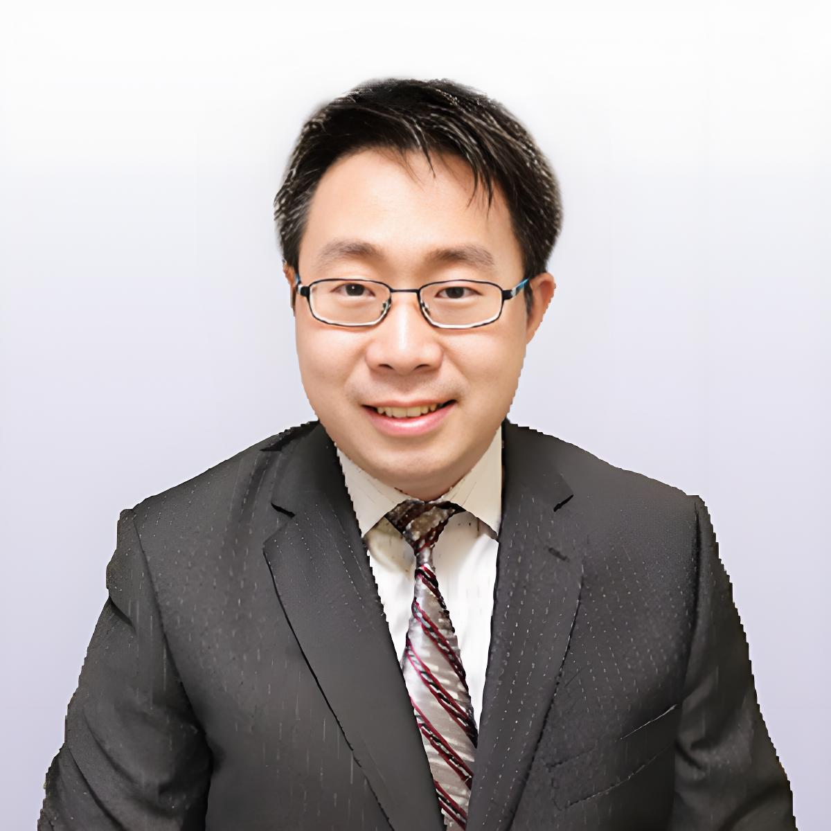 資深會(huì)計(jì)師 Ulysses Tsang